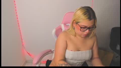 Val online show from February 2026 01:35:02 AM