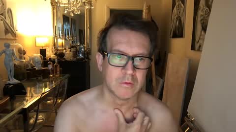 artisterotic online show from December 2024 08:55:01 AM