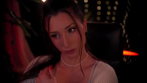 Snapshot of artmarlene chatting on December 2025 12:27:01 AM Marlene online show from December 2025 12:27:01 AM