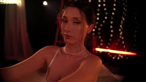 Snapshot of artmarlene chatting on December 2025 02:07:02 AM Marlene online show from December 2025 02:07:02 AM