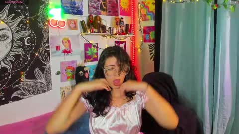 Isabella Cherry online show from May 2026 01:55:01 AM