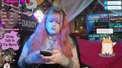 ArtsyHeartsyy online show from January 2026 01:42:02 AM