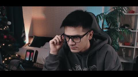 Artur Cumalot online show from December 2024 05:51:02 AM