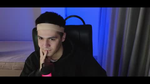 Artur Cumalot online show from February 2025 03:31:02 PM