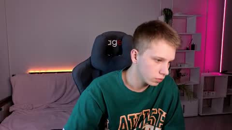 Archie online show from October 2025 09:14:02 PM