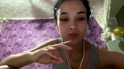 Snapshot of arvillahamner chatting on January 2026 06:13:01 PM Amina online show from January 2026 06:13:01 PM