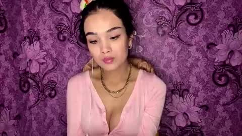 Snapshot of arvillahamner chatting on February 2026 06:28:02 PM Amina online show from February 2026 06:28:02 PM