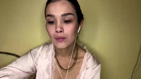 Snapshot of arvillahamner chatting on February 2026 06:23:02 PM Amina online show from February 2026 06:23:02 PM