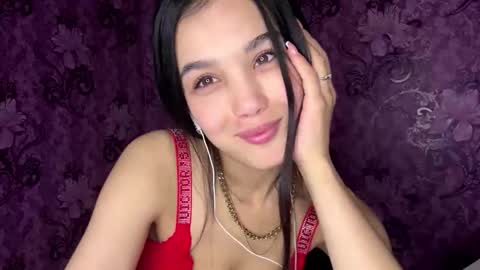 Snapshot of arvillahamner chatting on February 2026 06:26:01 PM Amina online show from February 2026 06:26:01 PM