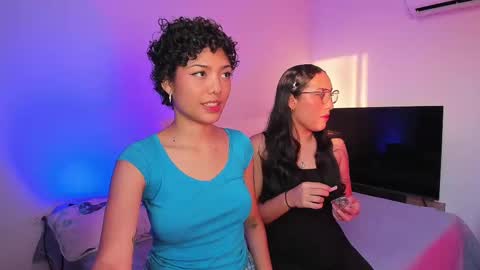 Snapshot of ary_and_kel chatting on March 2025 10:28:02 PM Ariana and Kelsieh online show from March 2025 10:28:02 PM