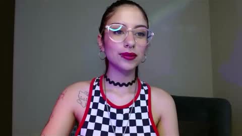   Independent Model online show from December 2024 08:29:01 PM