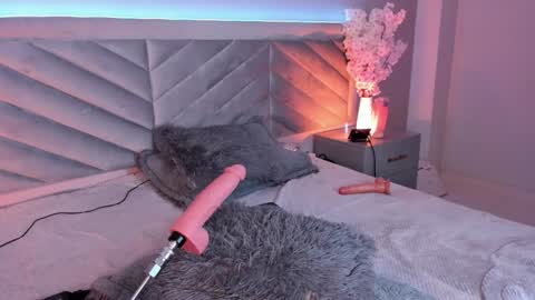 Snapshot of ary_thompson_ chatting on December 2024 11:01:02 PM ARY THOMPSON online show from December 2024 11:01:02 PM