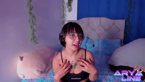 Snapshot of arya_line chatting on March 2025 03:24:01 AM Arys online show from March 2025 03:24:01 AM