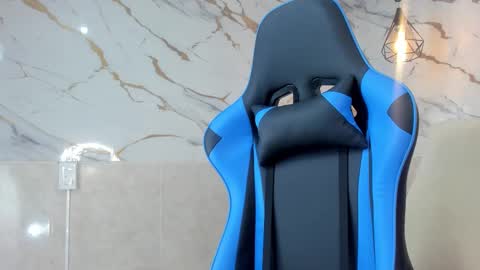 Snapshot of arya_nahalii chatting on November 2025 04:06:01 PM Ana online show from November 2025 04:06:01 PM