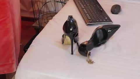 Snapshot of aryaeve chatting on February 2026 06:42:02 AM Aryana online show from February 2026 06:42:02 AM