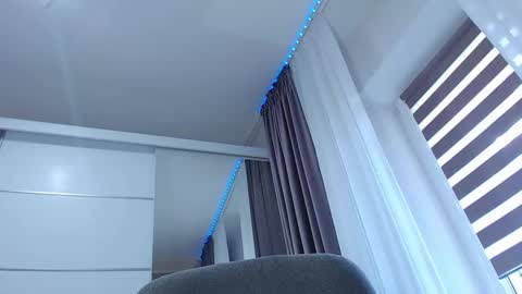 AryanAian1 online show from September 2025 10:49:01 AM