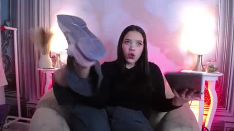 Snapshot of arybutty chatting on January 2026 08:03:01 PM Ary online show from January 2026 08:03:01 PM