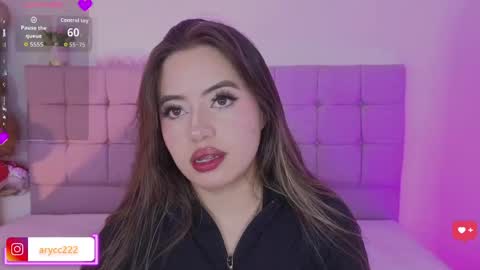 arycooper_ online show from April 2026 04:38:02 PM