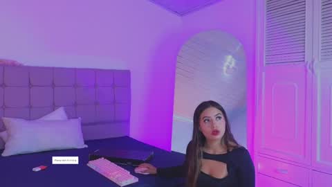 arycooper_ online show from May 2026 12:10:01 PM