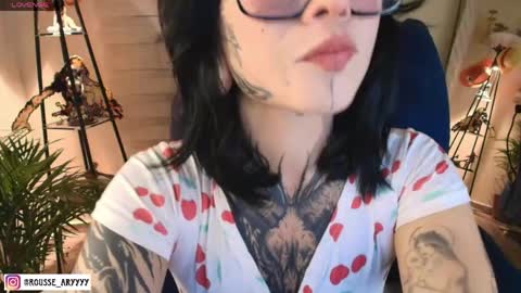 Snapshot of aryrousse chatting on April 2026 02:09:01 AM Ary Rousse online show from April 2026 02:09:01 AM