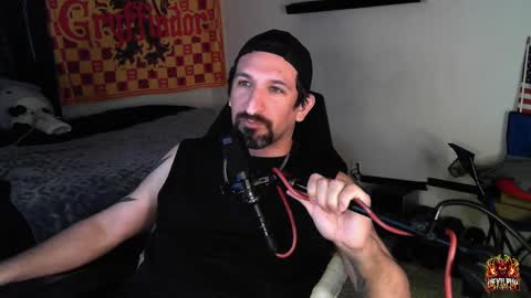 devilPup75 online show from September 2025 04:00:02 PM