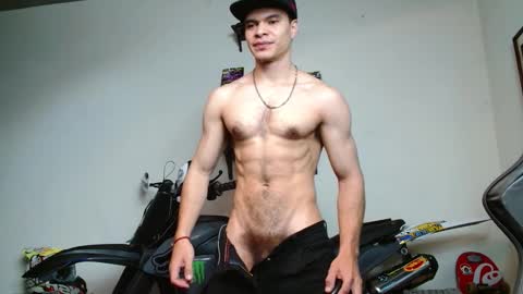 Snapshot of ash_wingrant chatting on December 2025 11:04:01 AM ash_wingrant online show from December 2025 11:04:01 AM