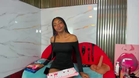 asha_zuri69 online show from June 2026 01:37:01 PM