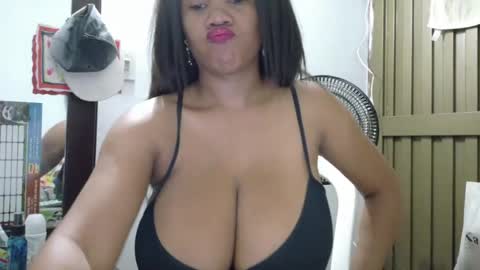 ashanty_1012 online show from June 2026 10:47:02 PM
