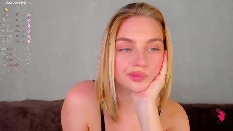 Snapshot of ashbunny_ chatting on October 2025 06:50:02 PM your pretty Ashley online show from October 2025 06:50:02 PM