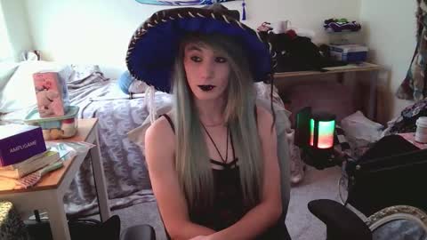 Ashley Scarlett online show from December 2025 07:53:01 PM