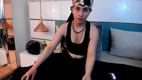 Ashkoreh online show from July 2026 08:16:02 PM