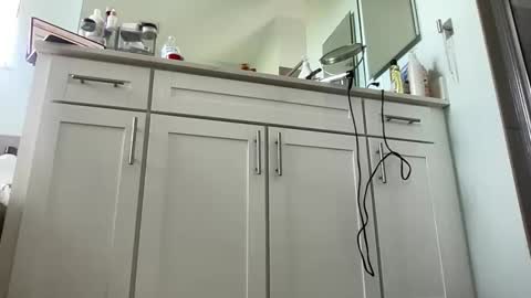 ashlarising online show from November 2025 04:30:01 PM