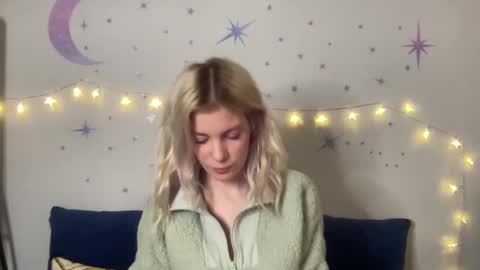 Snapshot of ashleebby818 chatting on February 2026 09:55:01 PM Ashlee online show from February 2026 09:55:01 PM