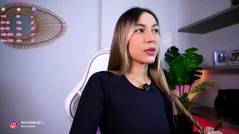 Snapshot of ashley2004_ chatting on January 2026 07:05:02 PM Nay online show from January 2026 07:05:02 PM