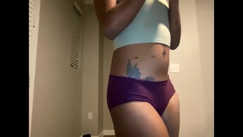 Snapshot of ashley865944 chatting on March 2025 06:05:02 AM ashley865944 online show from March 2025 06:05:02 AM