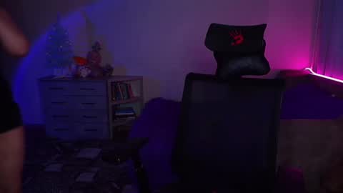   Yasmina   online show from January 2025 03:44:02 AM