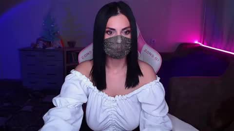   Yasmina   online show from February 2025 03:52:02 AM