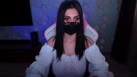   Yasmina   online show from May 2026 05:16:02 AM