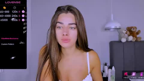 Ashley online show from September 2025 02:52:01 PM