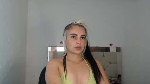 ashley__tylor online show from January 2025 09:45:02 AM