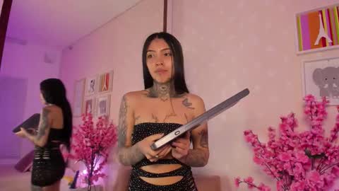 Snapshot of ashley_blum_ chatting on February 2026 12:15:01 PM ashley_blum_ online show from February 2026 12:15:01 PM