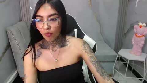 ashley_blum_v online show from October 2025 08:04:01 PM