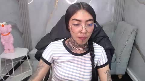 ashley_blum_v online show from October 2025 01:12:02 PM