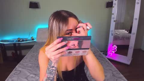 Snapshot of ashley_crashly chatting on January 2025 08:11:02 AM Alina online show from January 2025 08:11:02 AM