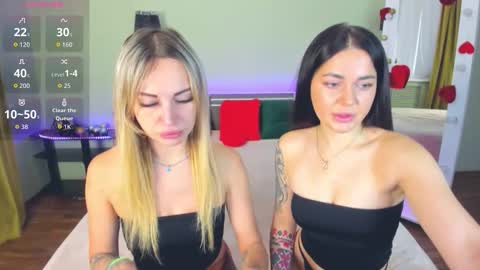 Snapshot of ashley_crashly chatting on November 2025 09:09:02 AM Alina online show from November 2025 09:09:02 AM