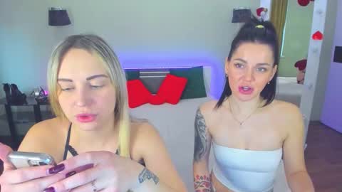 Snapshot of ashley_crashly chatting on March 2026 07:35:02 AM Alina online show from March 2026 07:35:02 AM