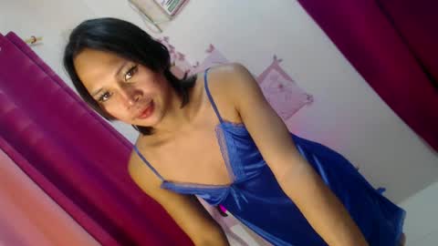 Snapshot of ashley_cummer chatting on July 2026 08:33:01 AM ashley_cummer online show from July 2026 08:33:01 AM