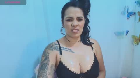 Snapshot of ashley_joyx_ chatting on May 2026 04:20:01 AM ashley_joyx_ online show from May 2026 04:20:01 AM