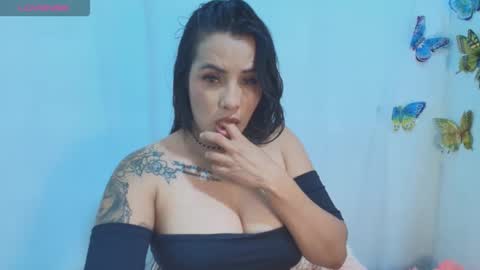 Snapshot of ashley_joyx_ chatting on May 2026 03:45:02 AM ashley_joyx_ online show from May 2026 03:45:02 AM