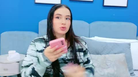 Ashley Evans online show from November 2025 08:29:01 PM